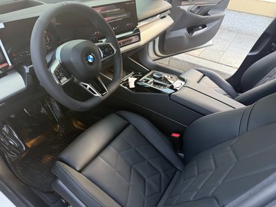 BMW 5 SERIES - 9