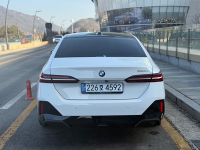 BMW 5 SERIES - 3