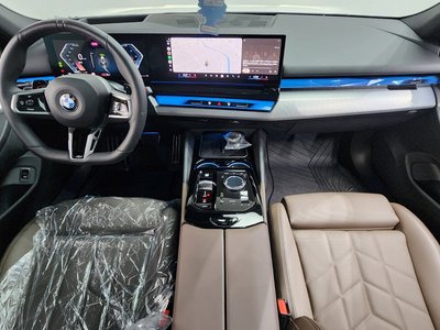 صورة 5 لـ 2025 BMW 5 SERIES