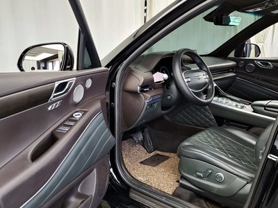 GENESIS GV80 - 10