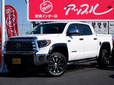 TOYOTA TUNDRA - 2