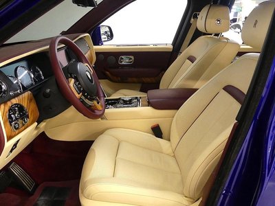 ROLLS-ROYCE CULLINAN - 9