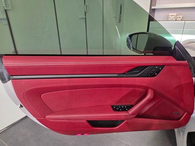 PORSCHE 911 - 10