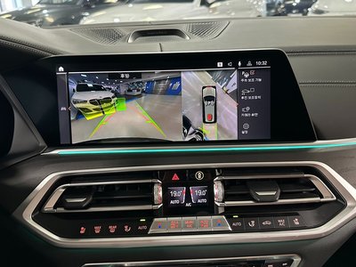 2021 BMW X7 — миниатюра 15