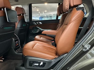 2021 BMW X7 — миниатюра 11