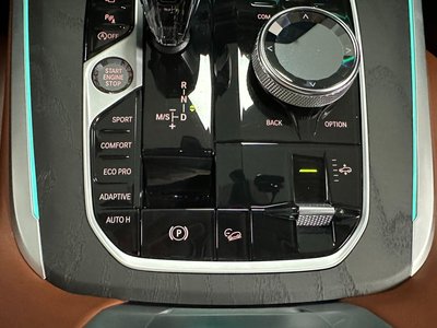 2021 BMW X7 — миниатюра 17