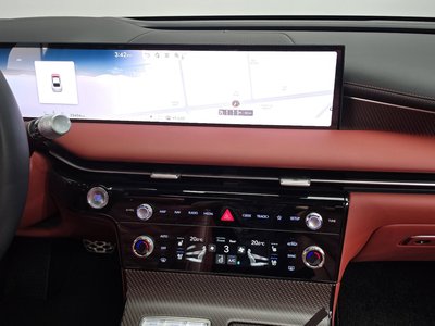 2024 Genesis G80 (RG3) thumbnail 13