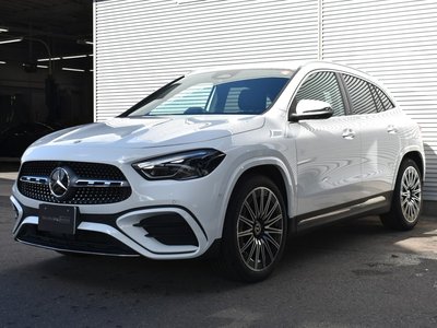 MERCEDES-BENZ GLA - 1