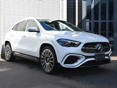 MERCEDES-BENZ GLA - 3
