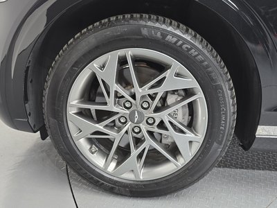صورة 6 لـ 2023 Genesis GV70