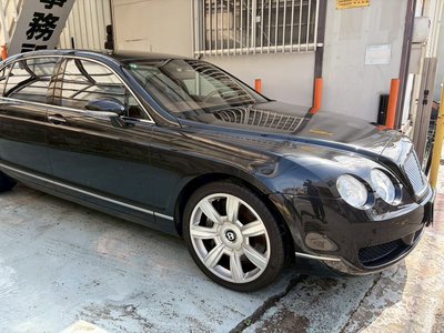 BENTLEY CONTINENTAL - 9