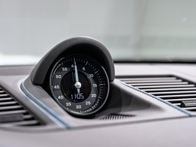 PORSCHE 911 - 9