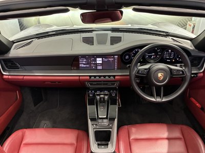PORSCHE 911 - 8