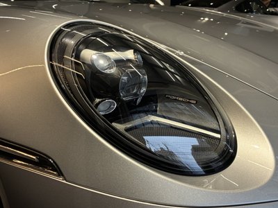 PORSCHE 911 - 6