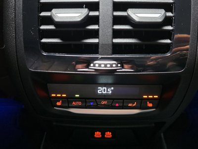 2025 BMW X4 thumbnail 31