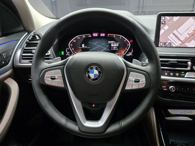 2025 BMW X4 thumbnail 19
