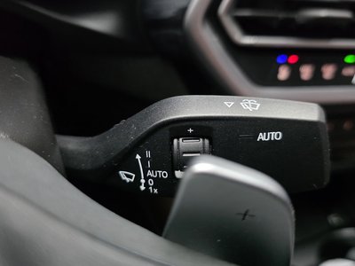 2025 BMW X4 thumbnail 30
