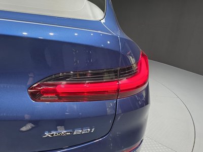 صورة 10 لـ 2025 BMW X4