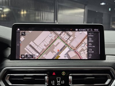 2025 BMW X4 thumbnail 20