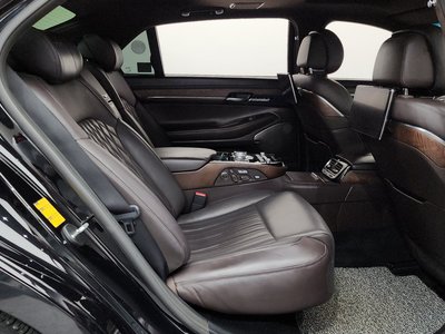 2021 Genesis G90 缩略图 17