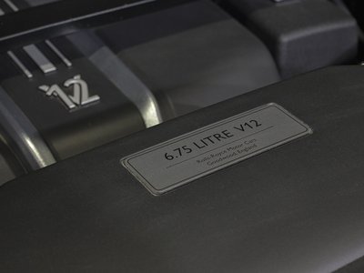 ROLLS-ROYCE CULLINAN - 10
