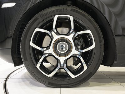 ROLLS-ROYCE CULLINAN - 8