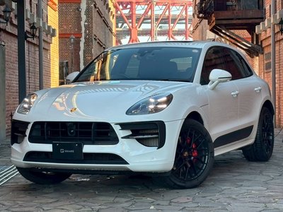PORSCHE MACAN - 3