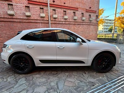 PORSCHE MACAN - 7