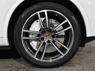 PORSCHE CAYENNE - 10