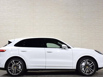 PORSCHE CAYENNE - 6