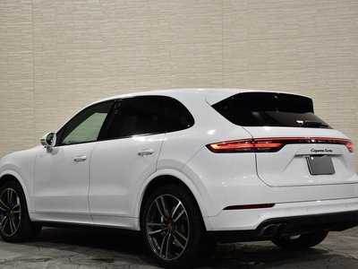 PORSCHE CAYENNE - 4