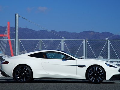 ASTON MARTIN VANQUISH - 5