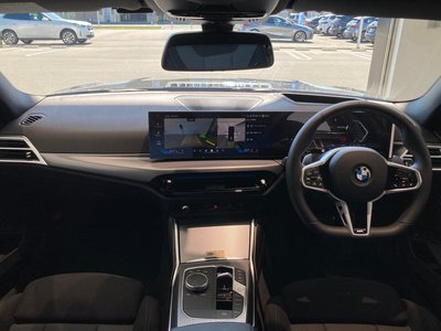 صورة مصغرة 29 لـ 2025 BMW 3 SERIES TOURING
