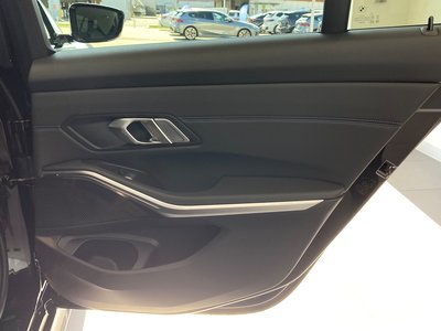 صورة مصغرة 55 لـ 2025 BMW 3 SERIES TOURING