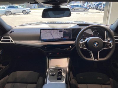 صورة مصغرة 30 لـ 2025 BMW 3 SERIES TOURING