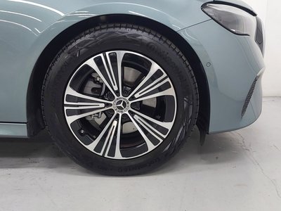 MERCEDES-BENZ E-CLASS - 6