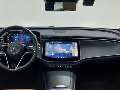 MERCEDES-BENZ E-CLASS - 4