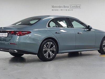 MERCEDES-BENZ E-CLASS - 5