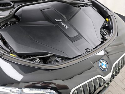 BMW I7 - 7