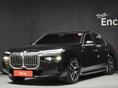 BMW I7 - 1