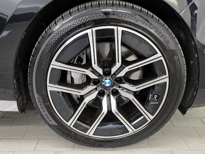 BMW I7 - 8