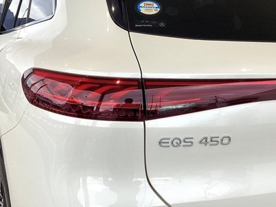 MERCEDES-BENZ EQS - 9