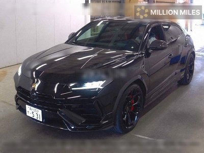 LAMBORGHINI URUS - 4