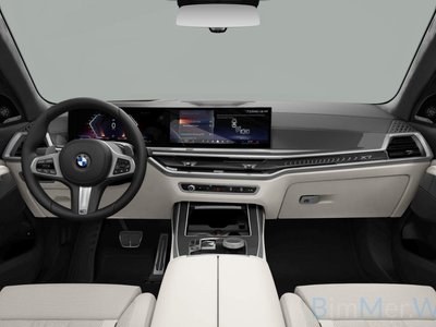 2025 BMW X7 照片 2