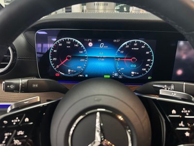 MERCEDES-BENZ E-CLASS - 8