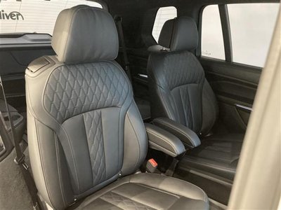 2020 BMW X7 thumbnail 32