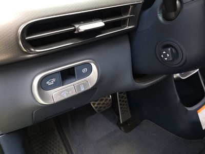 2022 Genesis GV60 — миниатюра 27