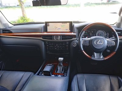 2015 Lexus LX — миниатюра 29