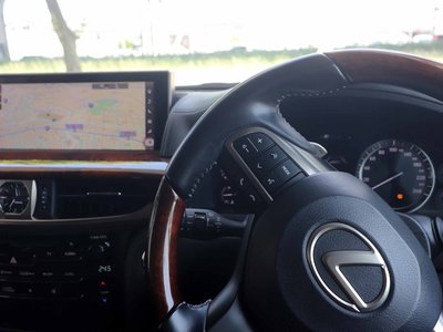 2015 Lexus LX — миниатюра 13