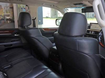 2015 Lexus LX — миниатюра 46